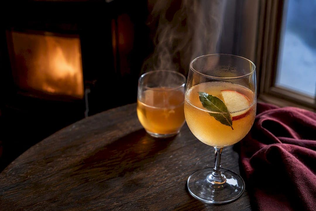 Deux spritz d'hiver aux saveurs bien distinctes